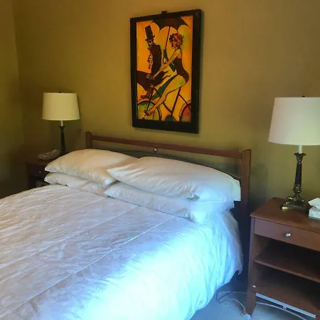 Huron River Guest House